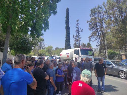 Διαμαρτυρήθηκαν έξω από το Προεδρικό οι πρατηριούχοι: Ζητούν παρέμβαση ΠτΔ - Δείτε βίντεο