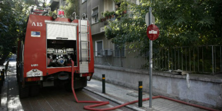 Τραγωδία στην Αγία Βαρβάρα Αττικής: Νεαρός ξεψύχησε στο διαμέρισμα του μετά από πυρκαγιά