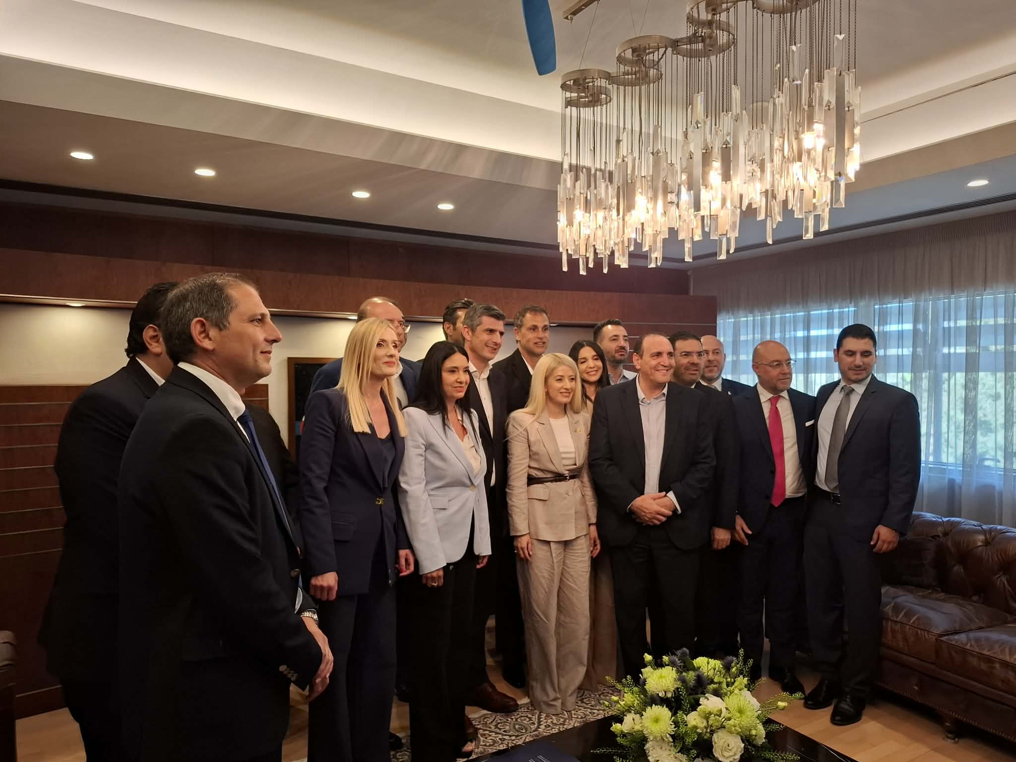 Συγχαρητήρια πολιτικών αρχηγών στην ΠτΒ - Προσβλέπουν σε παραγωγική συνεργασία