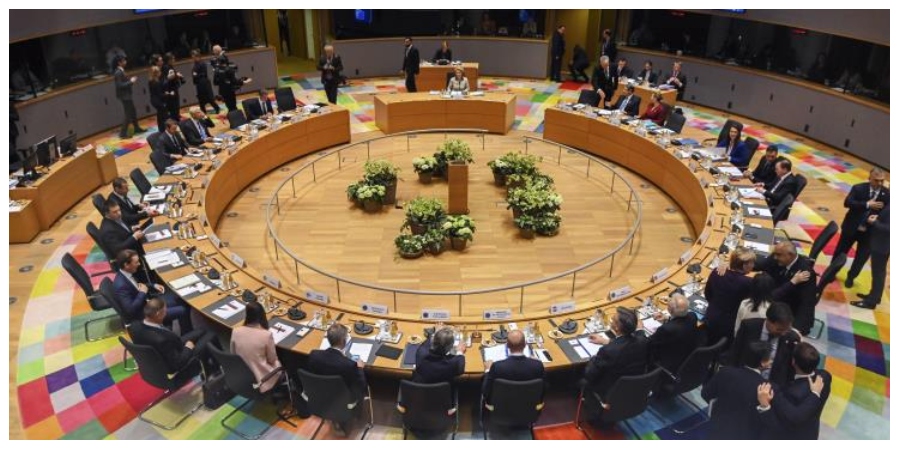 Ολονύχτιες διαπραγματεύσεις για το ΠΔΠ στο Συμβούλιο και νέα Σύνοδος 