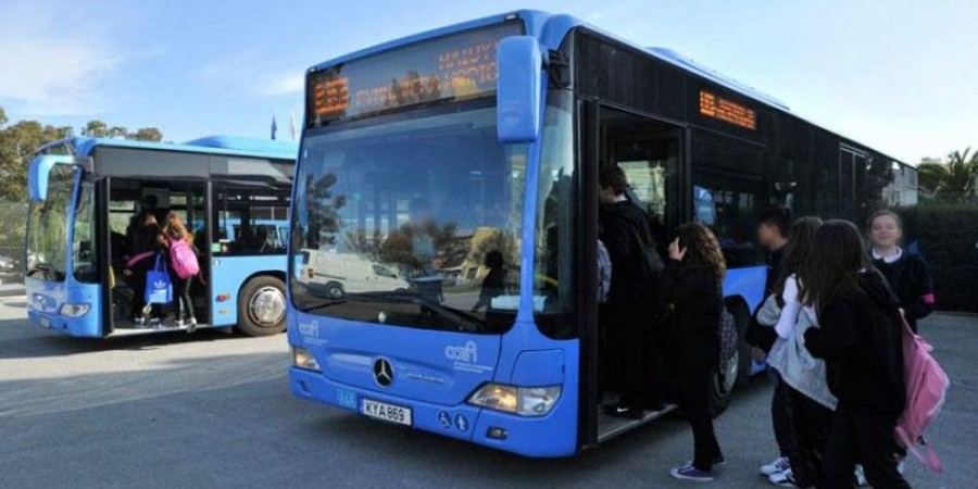 Χρεώσεις λεωφορείων για μαθητές - Διευκρινίσεις Υπ. Μεταφορών για εισιτήρια σε Λευκωσία-Λάρνακα