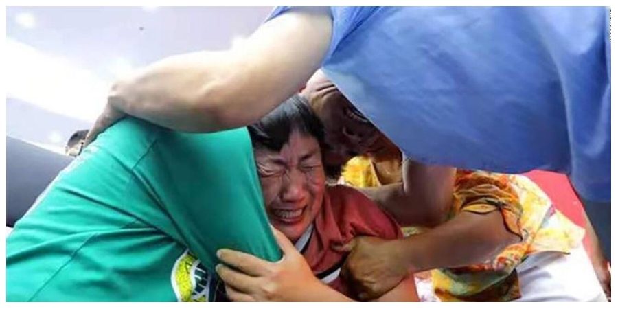 Κινέζος διένυσε 500.000 χλμ. ψάχνοντας τον γιο του που είχε απαχθεί - Τον βρήκε 24 χρόνια μετά
