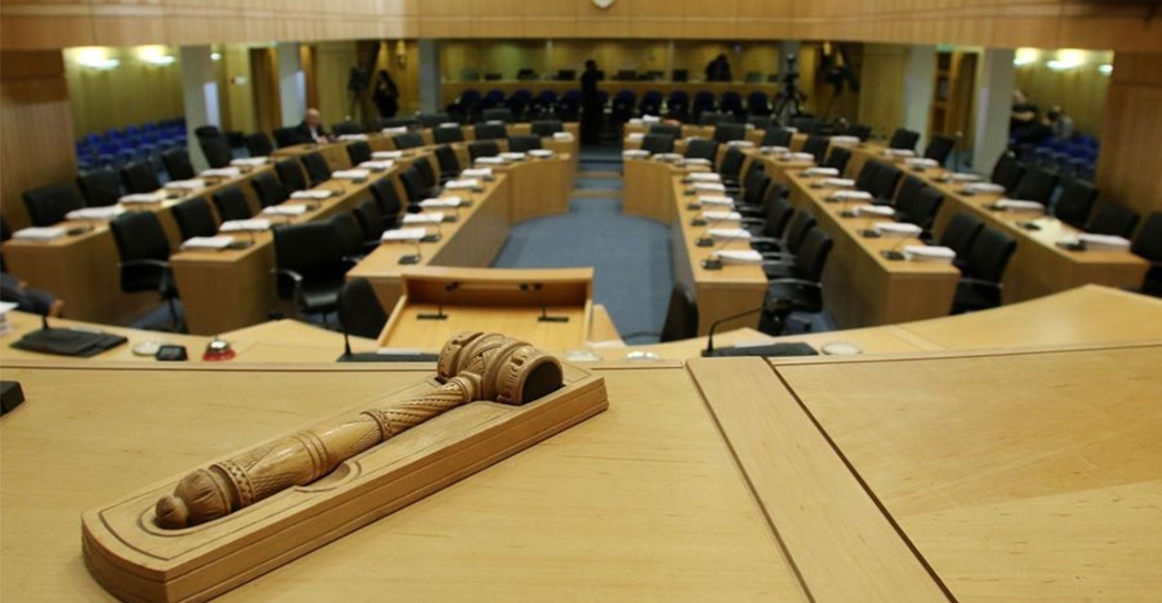 Κρίσιμη ολομέλεια Βουλής: 101 νομοσχέδια πριν το καλοκαιρινό «λουκέτο»