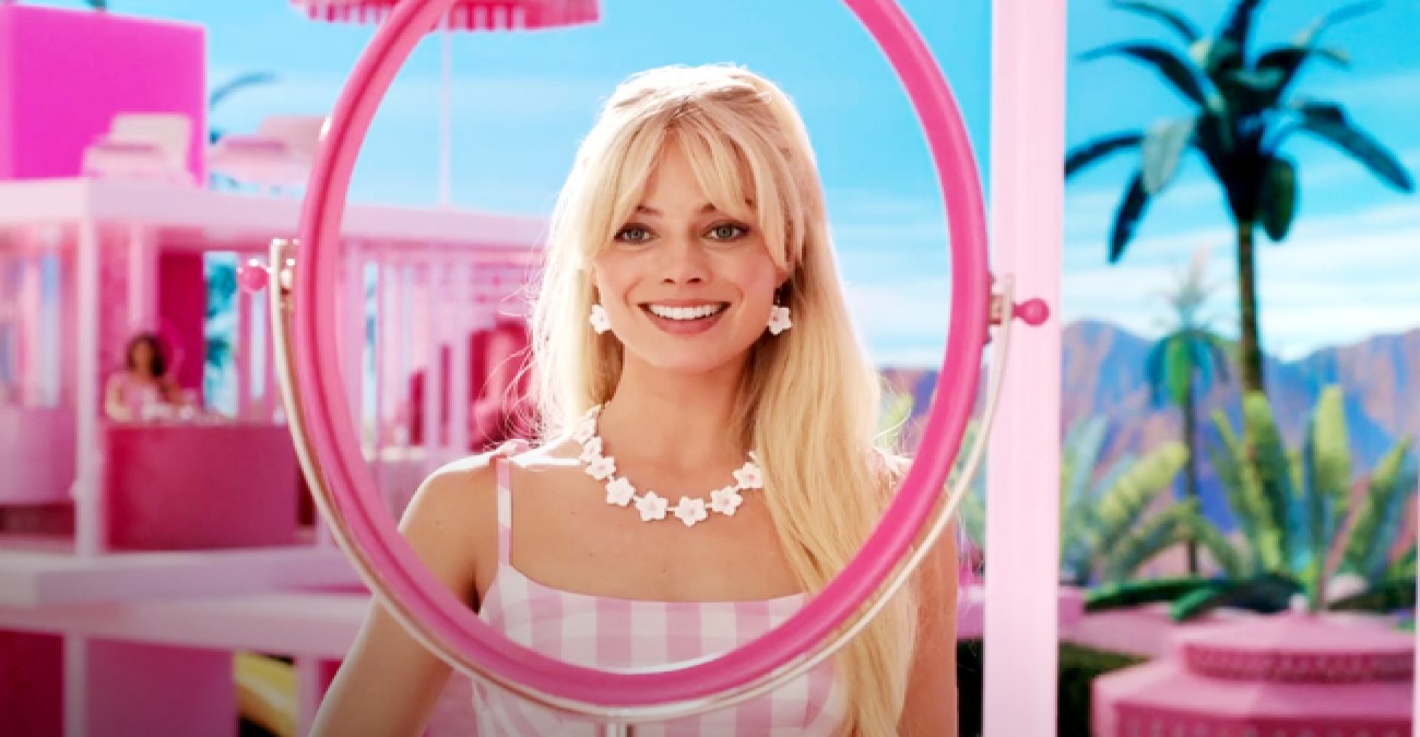 Barbie: Τα γυρίσματα της ταινίας προκάλεσαν παγκόσμια έλλειψη ροζ μπογιάς