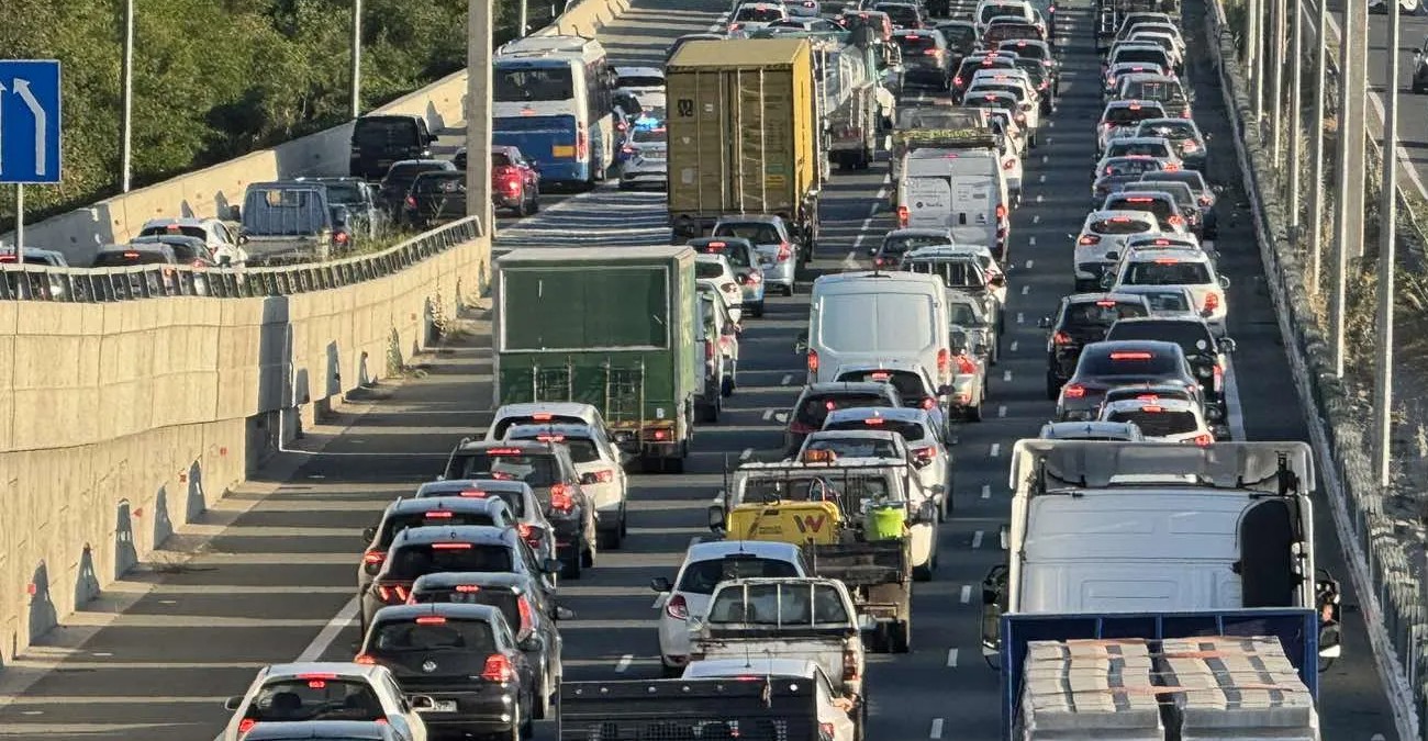 Οδηγοί Προσοχή: Κυκλοφοριακό χάος στον αυτοκινητόδρομο λόγω εργασιών - Δείτε σε ποιο ύψος