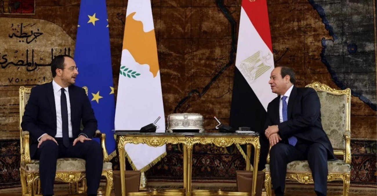 ΠτΔ: Έφτασε στο Κάιρο - Οι συναντήσεις και σημαντικότητα των σχέσεων των δυο χωρών