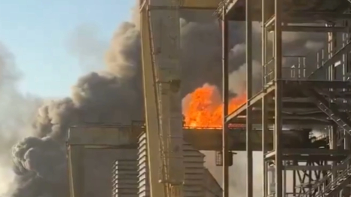 Ισχυρή έκρηξη στο διυλιστήριο της Valero στο Πορτ Άρθουρ του Τέξας - Δείτε βίντεο