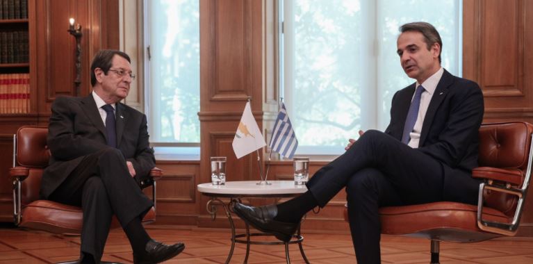 Πήρε τηλέφωνο τον Μητσοτάκη ο Πρόεδρος- Πλήρης κατανόηση από τον Έλληνα πρωθυπουργό- Διαβεβαίωσε για στήριξη και συμπαράσταση