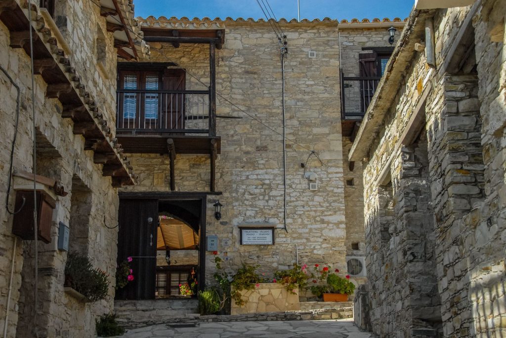 Πάσχα στη Σκαρίνου: Κέφι και γλέντι με αυτόν τον τραγουδιστή - Αναλυτικά το πρόγραμμα