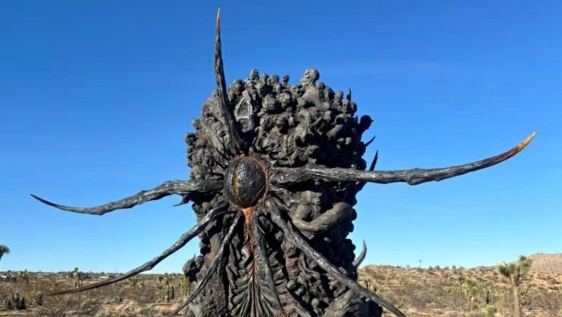 Ανατριχιαστικό: Ανατριχιαστική κατασκευή με «νεκρά» σώματα - Δείτε βίντεο 