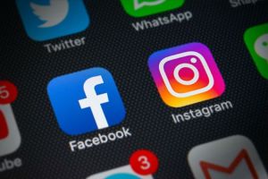 Σοβαρά προβλήματα με Facebook και Instagram