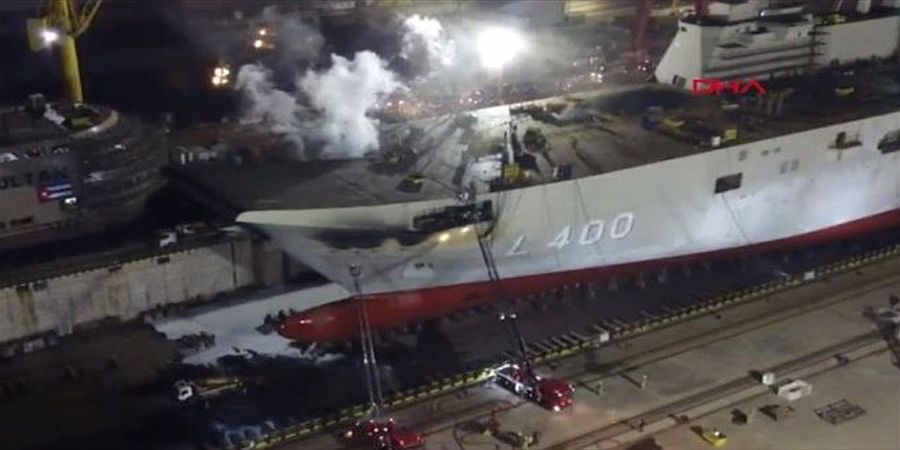 Στις φλόγες το υπό κατασκευή τουρκικό αεροπλανοφόρο - VIDEO