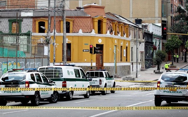 ΚΟΛΟΜΒΙΑ: Οκτώ αστυνομικοί νεκροί σε επίθεση με εκρηκτικό μηχανισμό