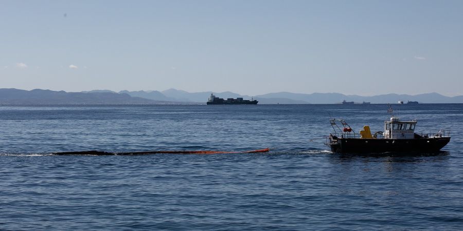 Έξι νεκροί από πλοίο που βυθίστηκε ανοιχτά της Μαύρης Θάλασσας