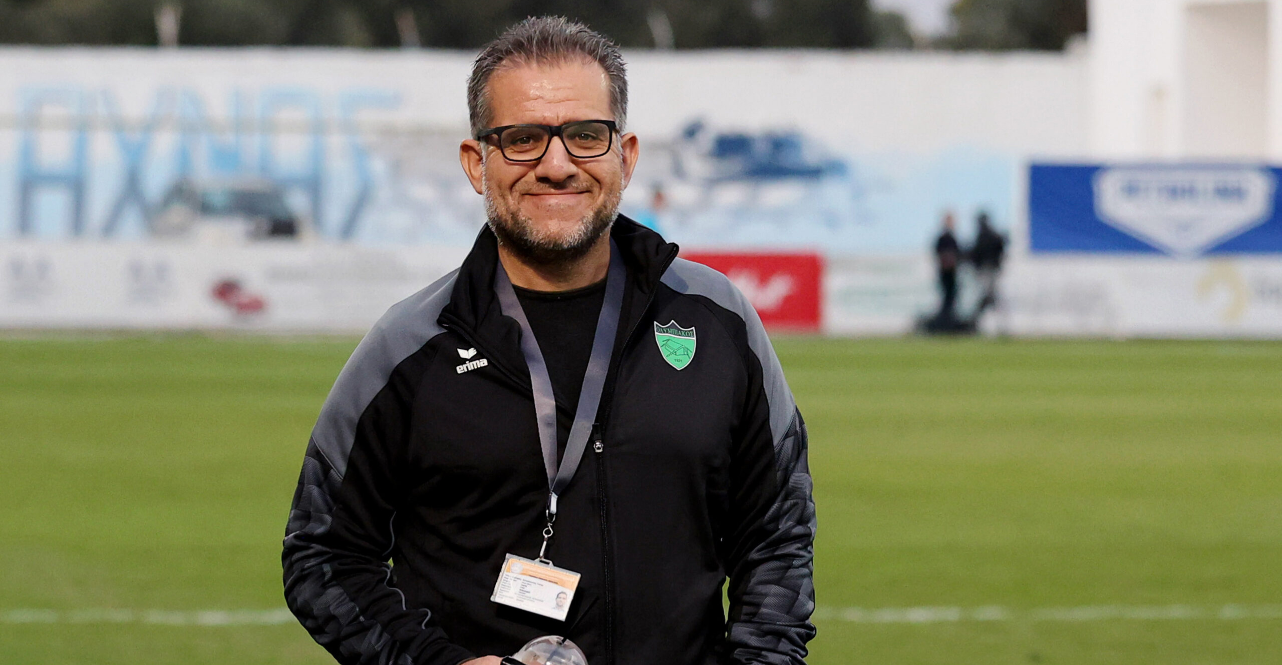 «Να σφυρίζουν αυτό που βλέπουν - Είμαστε μικρός τόπος, υπάρχουν και τα κουμπαράτα, έρχονται και εκλογές...»