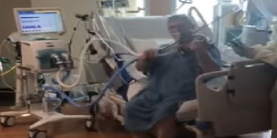 ΚΟΡΩΝΟΪΟΣ : Διασωληνωμένος ασθενής δεν μπορούσε να μιλήσει αλλά έπαιξε βιολί στη ΜΕΘ - ΒΙΝΤΕΟ