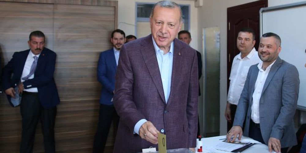 Εκλογές Τουρκία: Άσκησαν το εκλογικό τους δικαιωμα Ερντογάν, Γιλντιρίμ και Ιμάμογλου