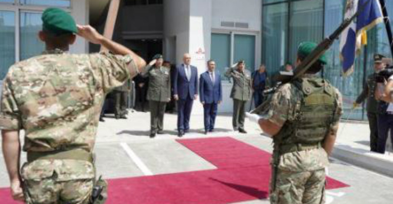 Συζήτησαν ενίσχυση αμυντικής - στρατιωτικής συνεργασίας ΥΠΑΜ Κύπρου και Ελλάδας