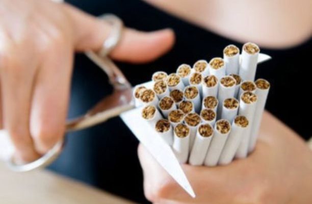 Οι Γάλλοι σβήνουν το τσιγάρο -1 εκατ. έκοψαν το κάπνισμα μέσα σε έναν χρόνο  