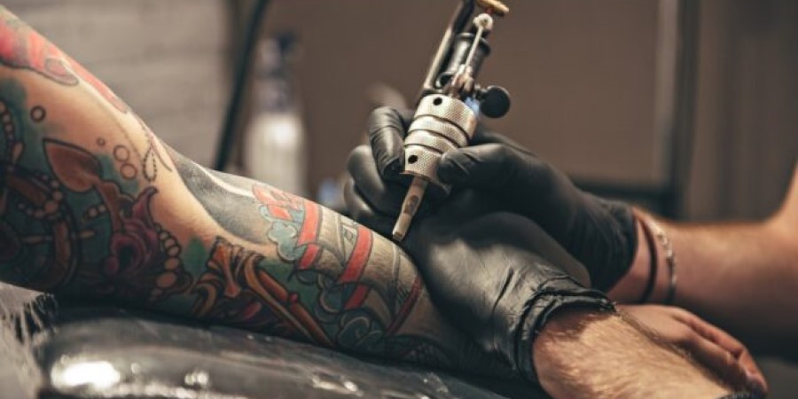 Έρευνα για τα Τατουάζ: Πόσο αυξάνουν τον κίνδυνο λεμφώματος