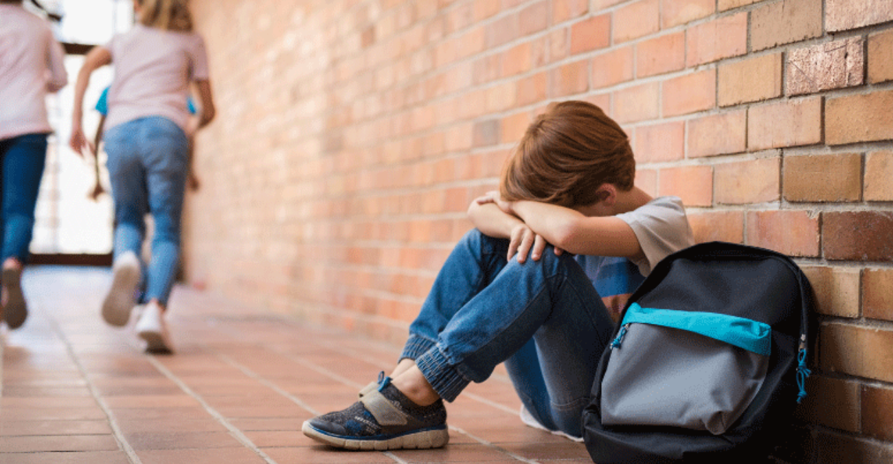 Τι γίνεται όταν το παιδί σου δέχεται bullying ή βία στο σχολείο; Τι πρέπει να ξέρουν όλοι οι γονείς στην Κύπρο