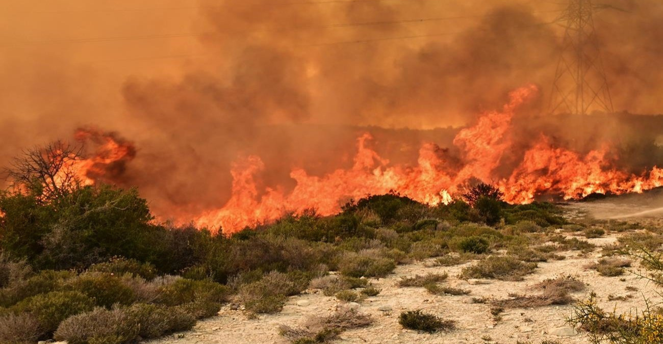 Παραμένει το Σάββατο σε επίπεδο «Κόκκινου Συναγερμού» ο κίνδυνος πρόκλησης πυρκαγιών 