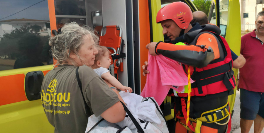 Ασύλληπτη η τραγωδία στην Ελλάδα- Πέντε οι νεκροί – Άλλοι δύο αγνοούνται από τις φονικές πλημμύρες