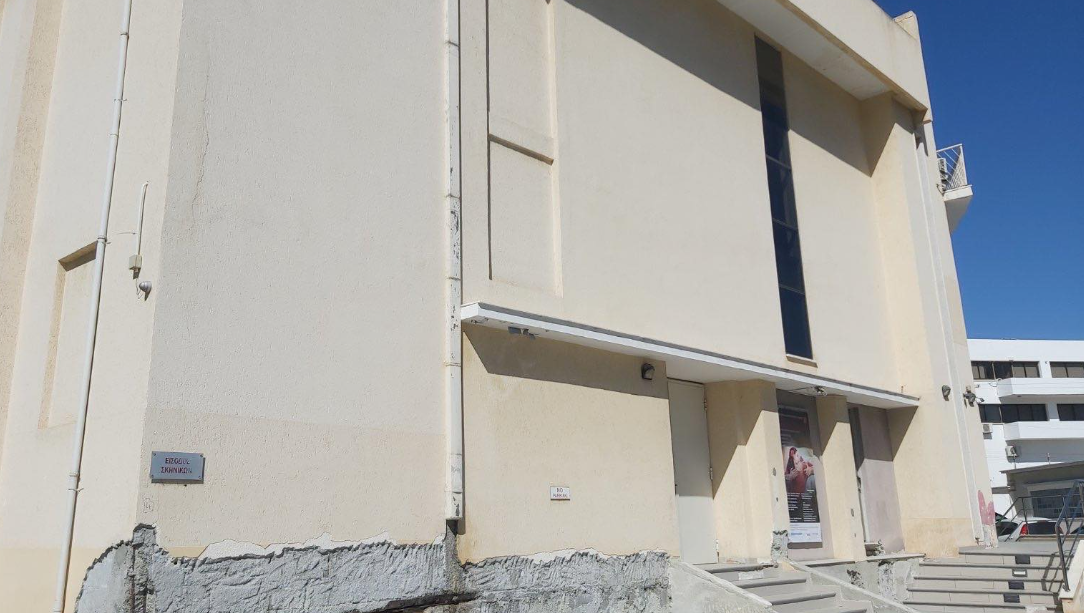 Αναστέλλει τη λειτουργία του το Παττίχειο Δημοτικό Θέατρο «Σκάλα» στη Λάρνακα