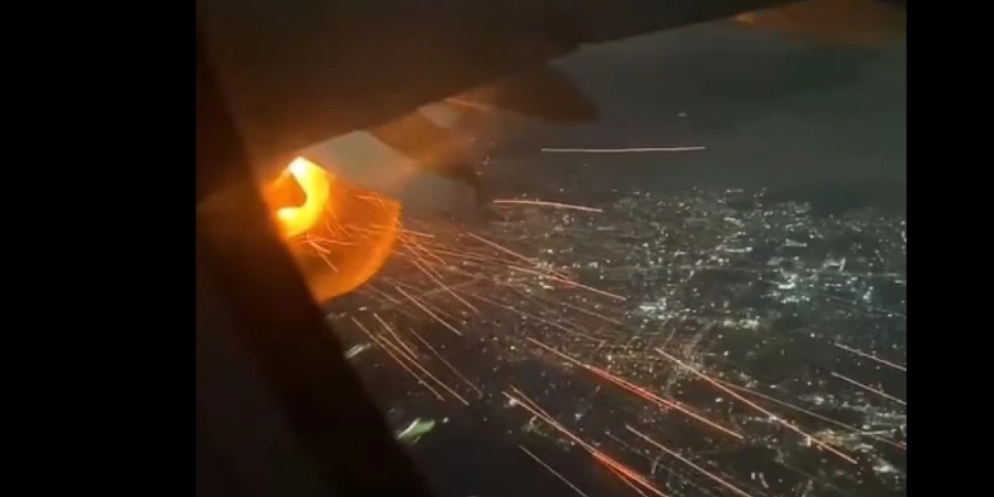 Μεξικό: Τρόμος σε πτήση προς το Λος Άντζελες - Πήρε φωτιά ο κινητήρας - Δείτε βίντεο