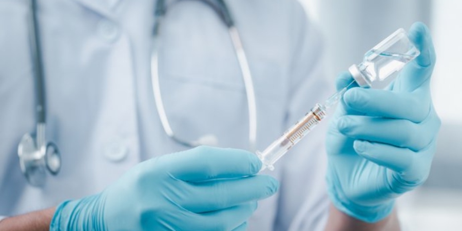 Κορωνοϊός: Ποιοι εμβολιασμένοι κινδυνεύουν περισσότερο