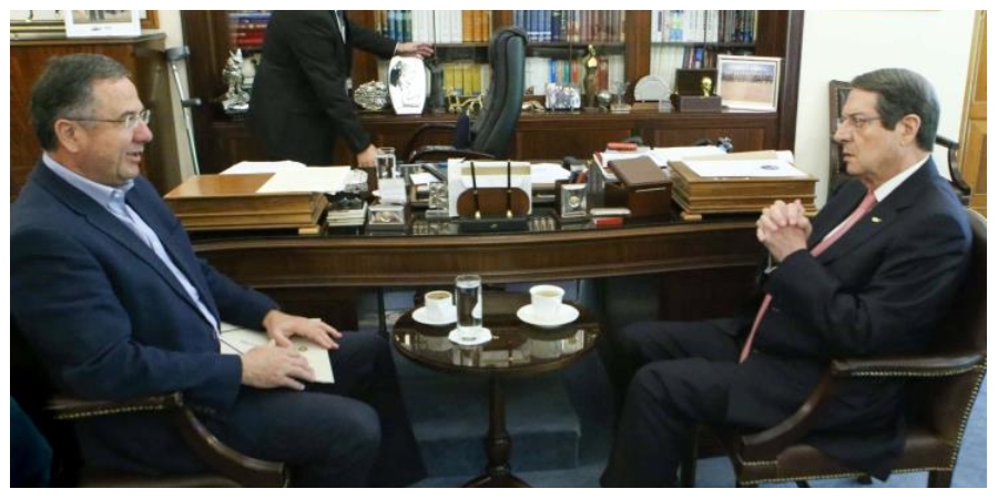 Εσωτερική διακυβέρνηση και Κυπριακό συζήτησαν Αναστασιάδης-Περδίκης
