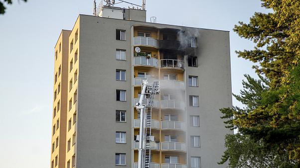 Τραγωδία στην Τσεχία: 11 νεκροί απο φωτιά σε πολυκατοικία- Μεταξύ αυτών τρία παιδιά