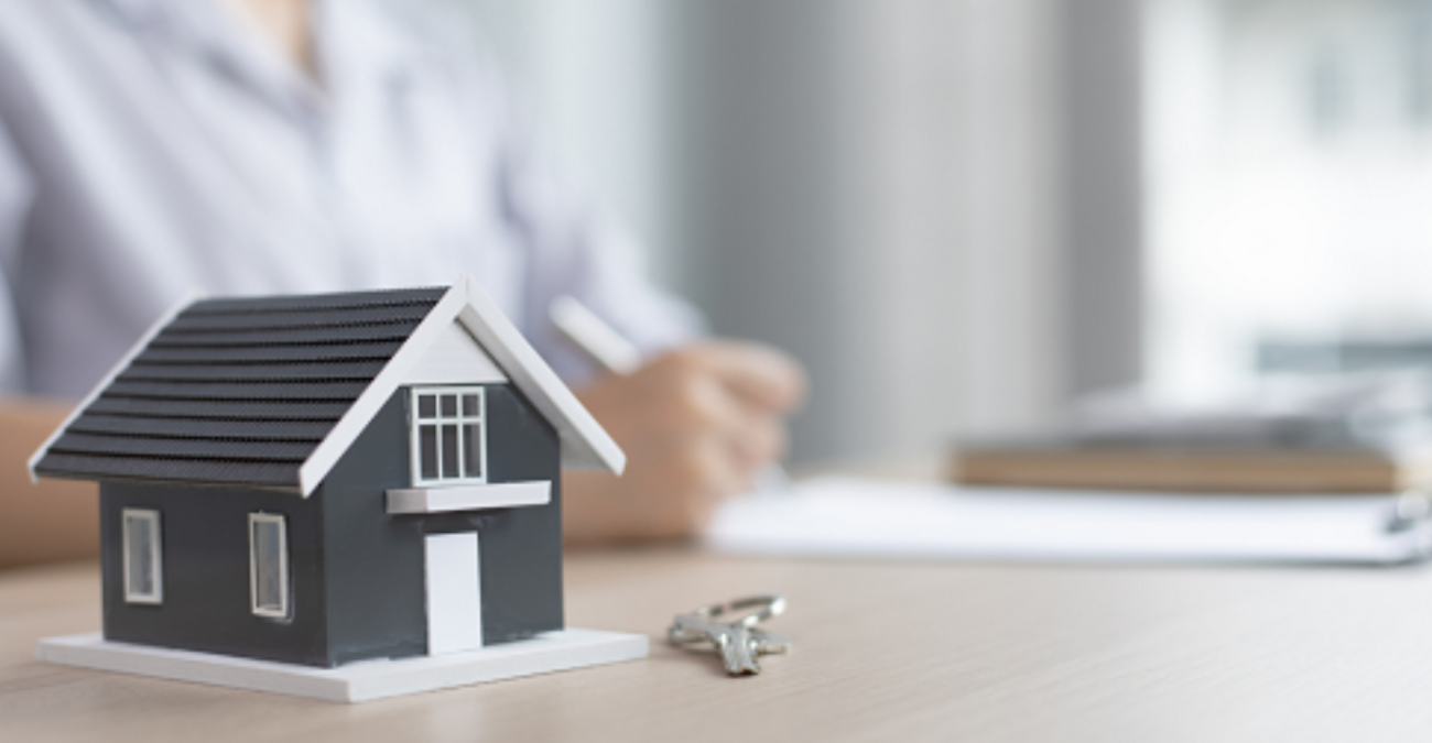 ΥΠΕΣ: Προσιτή στέγη και ταχύτερες αδειοδοτήσεις στο επίκεντρο του προϋπολογισμού 2026