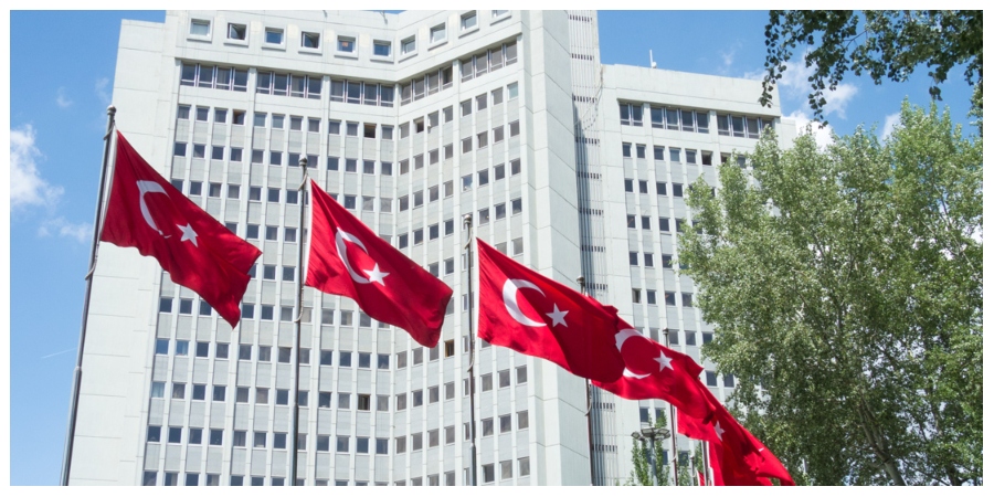 Το τουρκικό ΥΠΕΞ επικρίνει το κείμενο ψηφίσματος για την ΟΥΝΦΙΚΥΠ