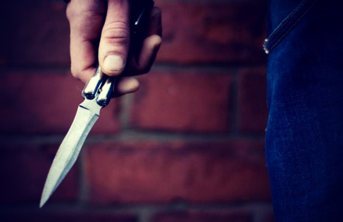 ΛΑΡΝΑΚΑ: Με τσαμπουκά πρόταξε μαχαίρι σε αστυνομικό ο 22χρονος 