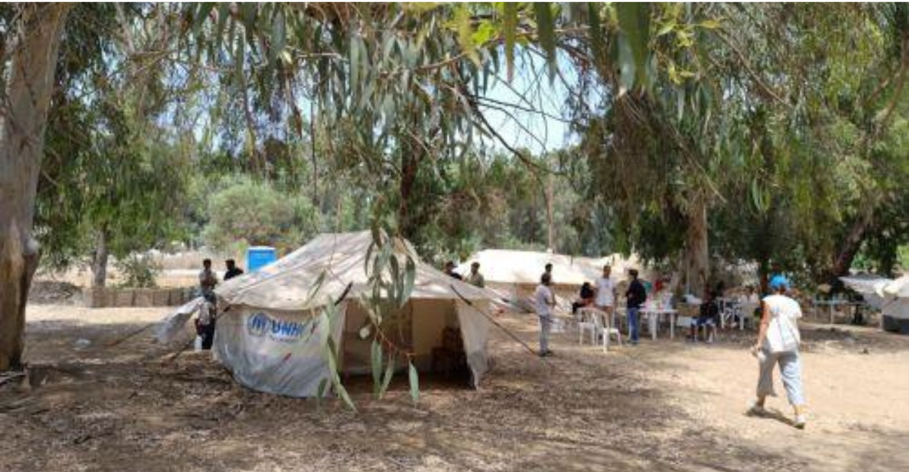 Ρεπορτάζ Guardian για «μετέωρους» αιτητές ασύλου στη νεκρή ζώνη της Κύπρου