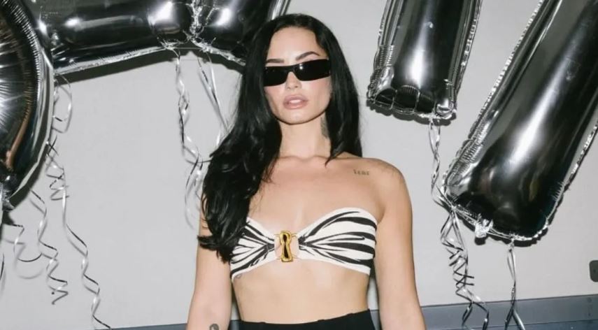 Η Ντέμι Λοβάτο «ρίχνει» το Instagram - Δημοσίευσε τόπλες φωτογραφία