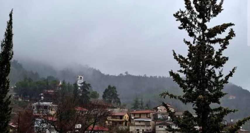 VIDEO: «Εξωπραγματικό» φαινόμενο - Κυπριακό χωριό «χάθηκε» στην ομίχλη - Συγκλονίζουν οι εικόνες