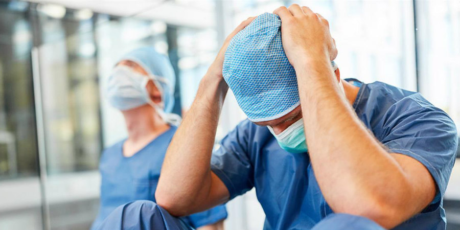 Αυξάνονται παγκοσμίως οι νοσηλευτές που εγκαταλείπουν το επάγγελμα - Εξουθενωμένοι από την πανδημία