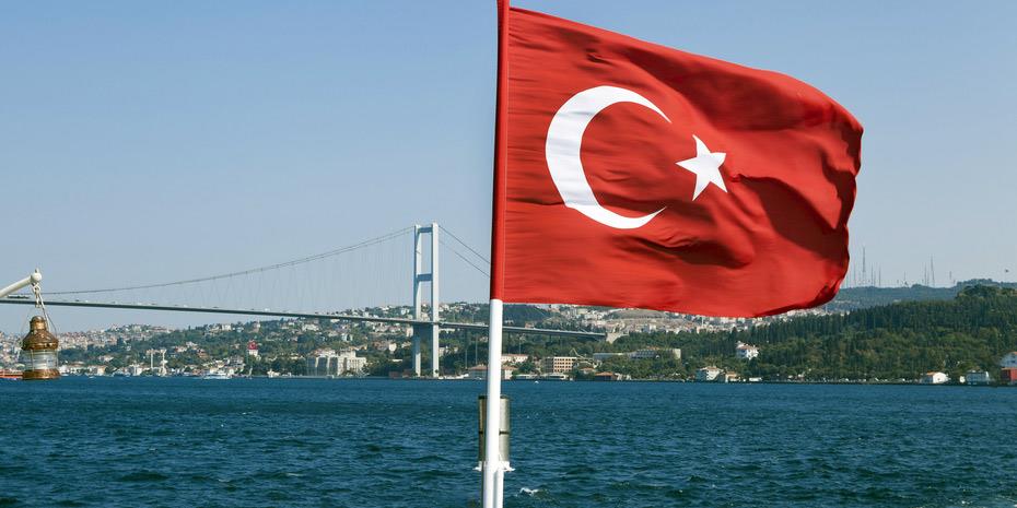 Παραδόθηκαν στην Τουρκία οι δύο Τούρκοι στρατιωτικοί που εντοπίστηκαν σε ελληνικό έδαφος 