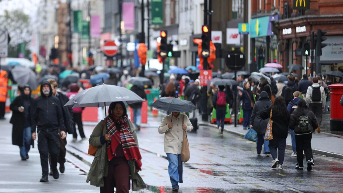 H Oxford Street του Λονδίνου μετατράπηκε σε πεζόδρομο - Δείτε βίντεο και φωτογραφίες