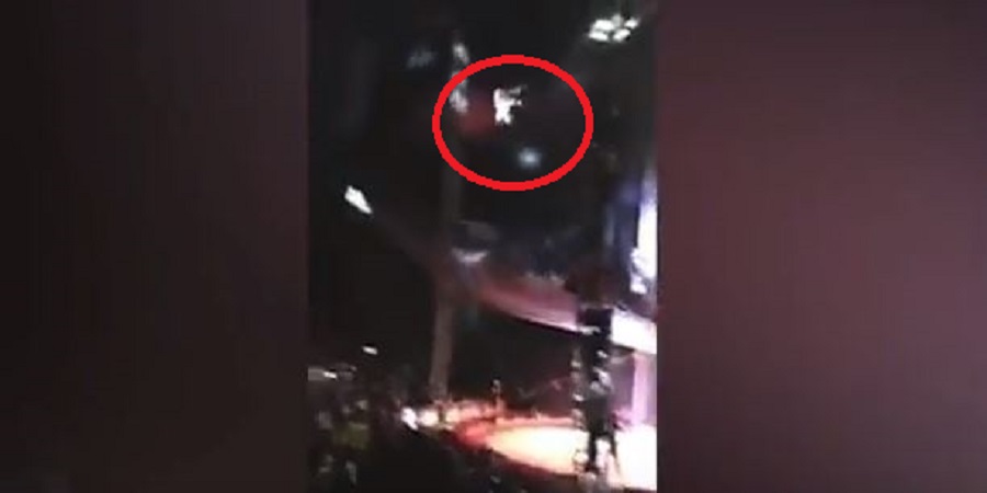 ‘Άνθρωπος-οβίδα’ έπεσε πάνω στους θεατές σε τσίρκο - VIDEO 