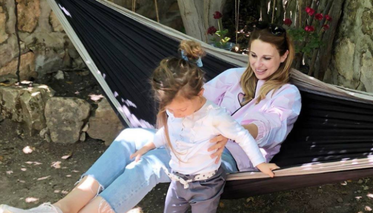 Χριστιάνα Αριστοτέλους: Η κόρη της σε ρόλο… paparazzi - Δείτε την φωτογραφία