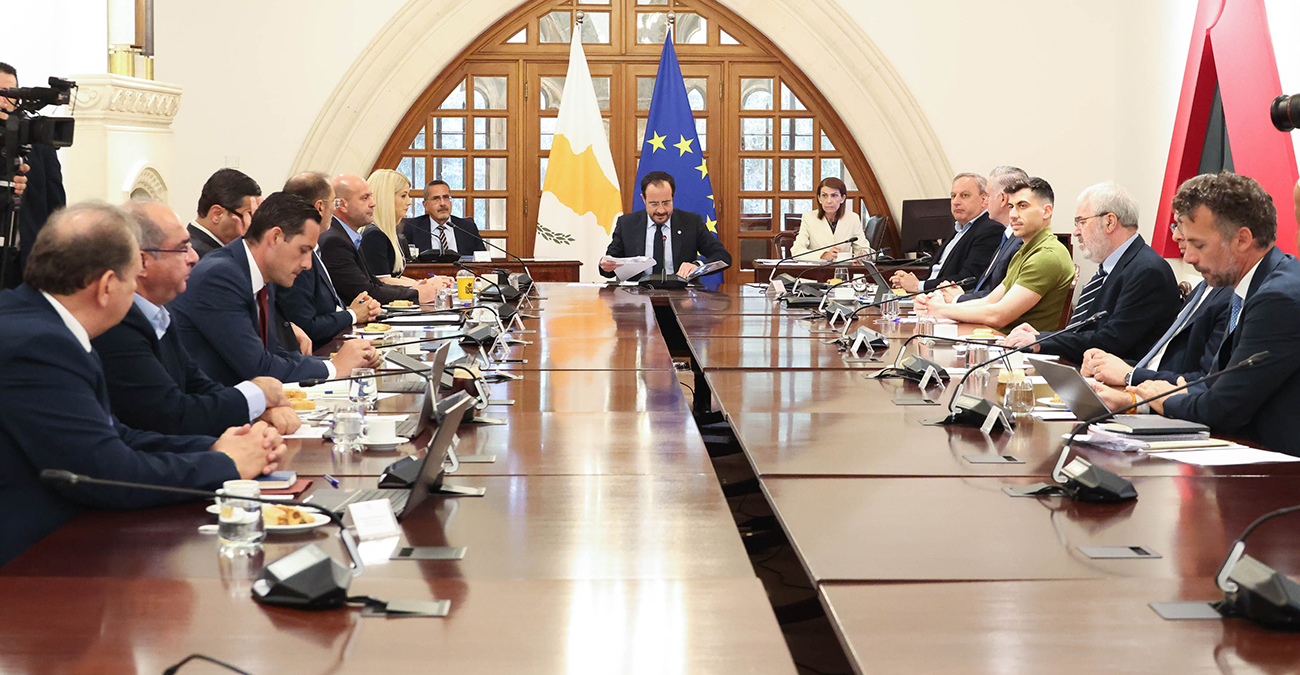 Ξεκινά η προεργασία για τη διευρυμένη διάσκεψη – Συνεδριάζει σήμερα το Εθνικό Συμβούλιο