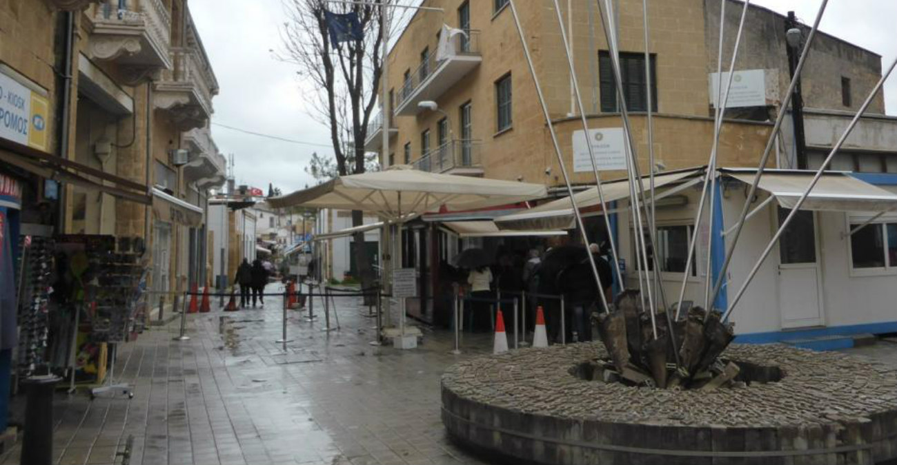 Χαμός στο οδόφραγμα της Λήδρας: 40χρονος χτύπησε και έστειλε στο νοσοκομείο Αστυνομικό 