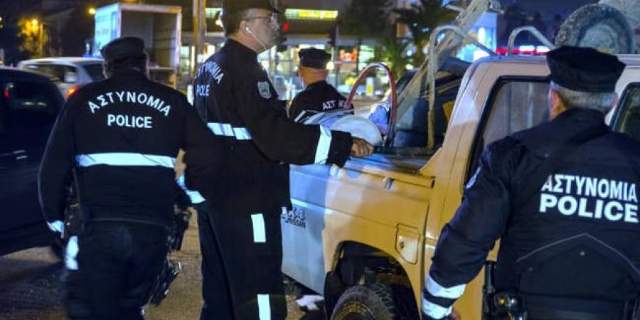 ΚΥΠΡΟΣ - ΥΚΑΝ: 8ήμερη προσωποκράτηση για το 41χρονο Ελλαδίτη - Τον 'τσίμπησαν' σε ταξί με 22μιση κιλά