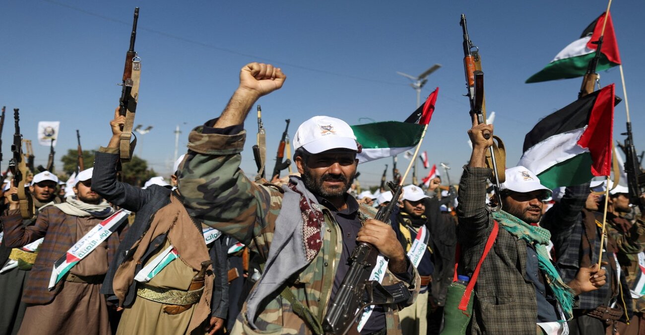 Στο επίκεντρο οι Χούθι: Ποιοι είναι και γιατί έχουν βρεθεί στο στόχαστρο των ΗΠΑ