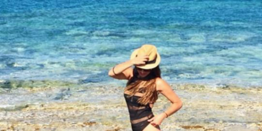 Κύπρια παρουσιάστρια παραδέχτηκε ότι έστειλε γυμνή φωτογραφία της στον σύντροφό της – VIDEO
