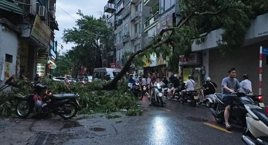 Βιετνάμ: Σε 59 ανέρχονται οι νεκροί από τον τυφώνα Γιάγκι - Βίντεο