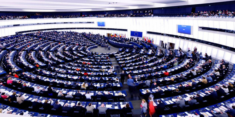 Κατάθεση Ελλήνων δημοσιογράφων που κατήγγειλαν παρακολούθησή τους στην Ευρωβουλή την Πέμπτη